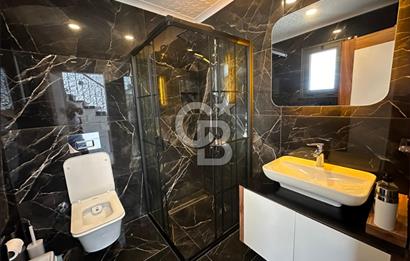 ÇEŞME ALAÇATI DENİZ MANZARALI 6+2 HAVUZLU EŞYALI SATILIK VİLLA