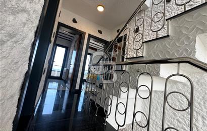 ÇEŞME ALAÇATI DENİZ MANZARALI 6+2 HAVUZLU EŞYALI SATILIK VİLLA