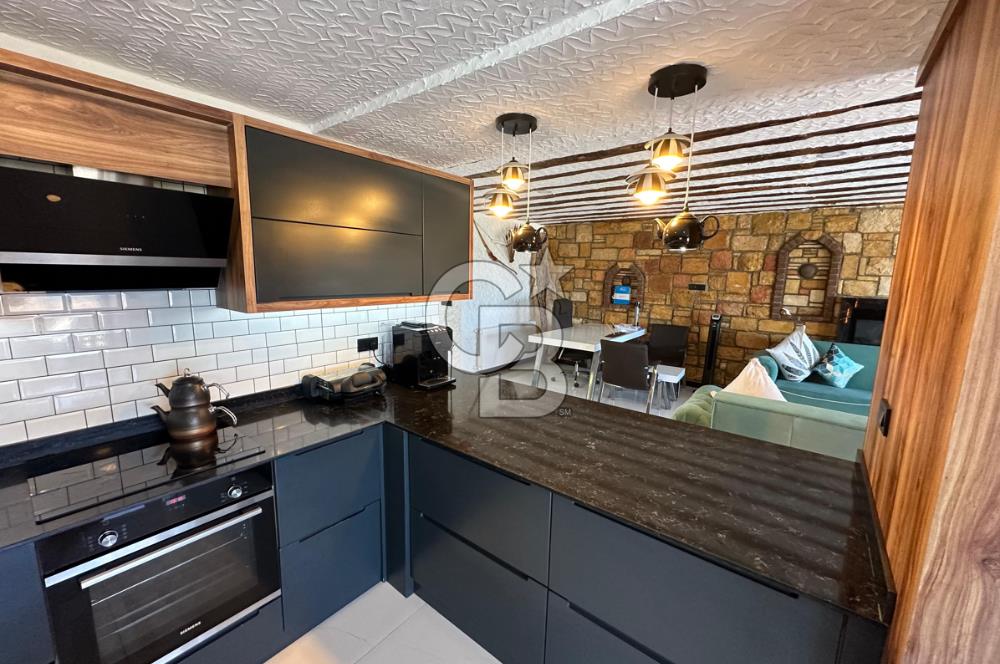 ÇEŞME ALAÇATI DENİZ MANZARALI 6+2 HAVUZLU EŞYALI SATILIK VİLLA