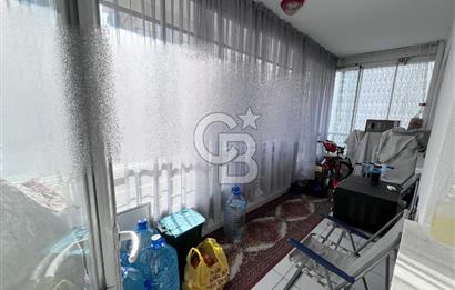 CADDE ÜZERİ YÜKSEK GİRİŞ ALTI DAİRE GENİŞ CAM BALKONLU 2+1