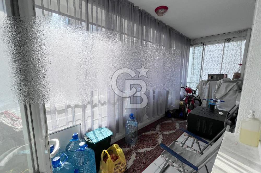 CADDE ÜZERİ YÜKSEK GİRİŞ ALTI DAİRE GENİŞ CAM BALKONLU 2+1