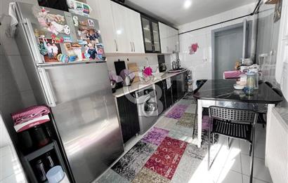 CADDE ÜZERİ YÜKSEK GİRİŞ ALTI DAİRE GENİŞ CAM BALKONLU 2+1