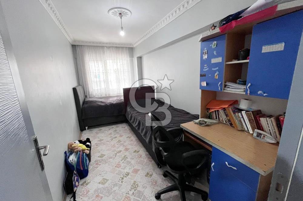 CADDE ÜZERİ YÜKSEK GİRİŞ ALTI DAİRE GENİŞ CAM BALKONLU 2+1