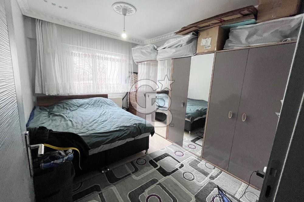 CADDE ÜZERİ YÜKSEK GİRİŞ ALTI DAİRE GENİŞ CAM BALKONLU 2+1