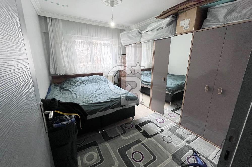 CADDE ÜZERİ YÜKSEK GİRİŞ ALTI DAİRE GENİŞ CAM BALKONLU 2+1