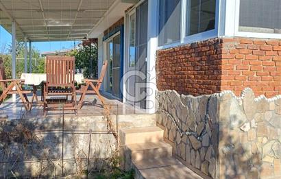 SEFERİHİSAR ULAMIŞ’TA | MÜSTAKİL TAPULU | 750 m² ARSA İÇİNDE | 3+1 (5+1’e UYGUN) VİLLA