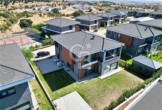 CB OPİA'DAN ''SİTE İÇERSİNDE AYRICALIKLI YAPISIYLA VİLLA FIRSATI - 4 - 325855