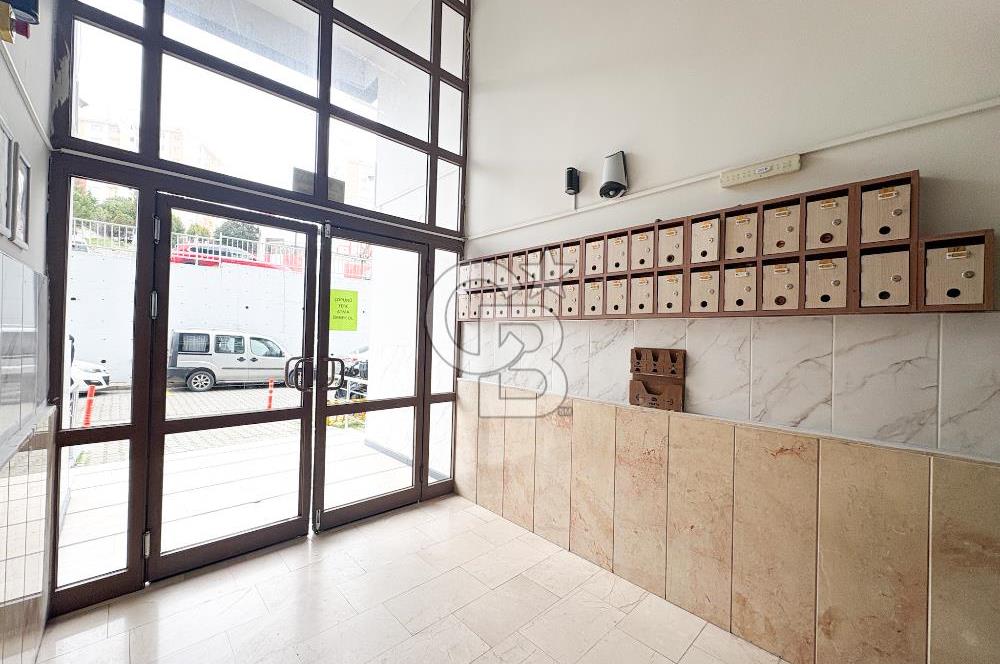 Buca Aydoğdu Mah.de Toki Konutları'nda Tadilatlı Arakat 2+1 Satılık Daire