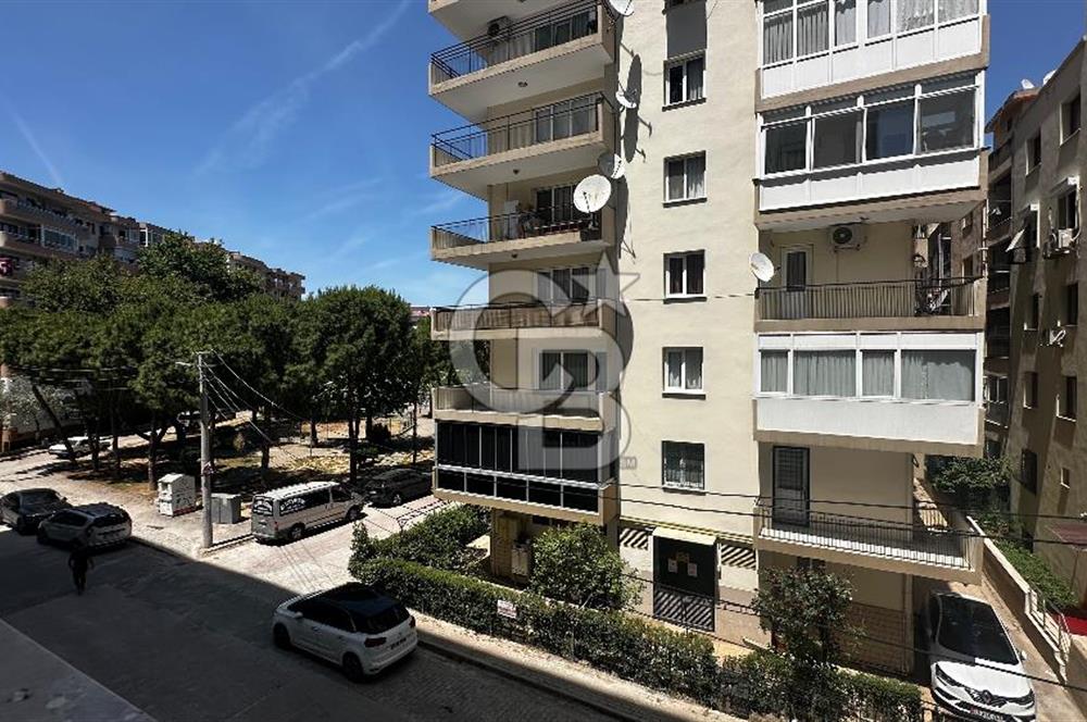 izmir Karşıyaka Yalı Mahallesinde Kiralık 2+1 Daire