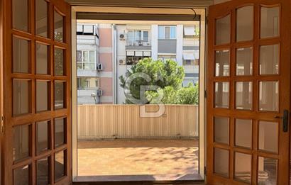 Bornova Küçükpark'ta Yeşilliklere Bakan Ferah 3+1 Daire