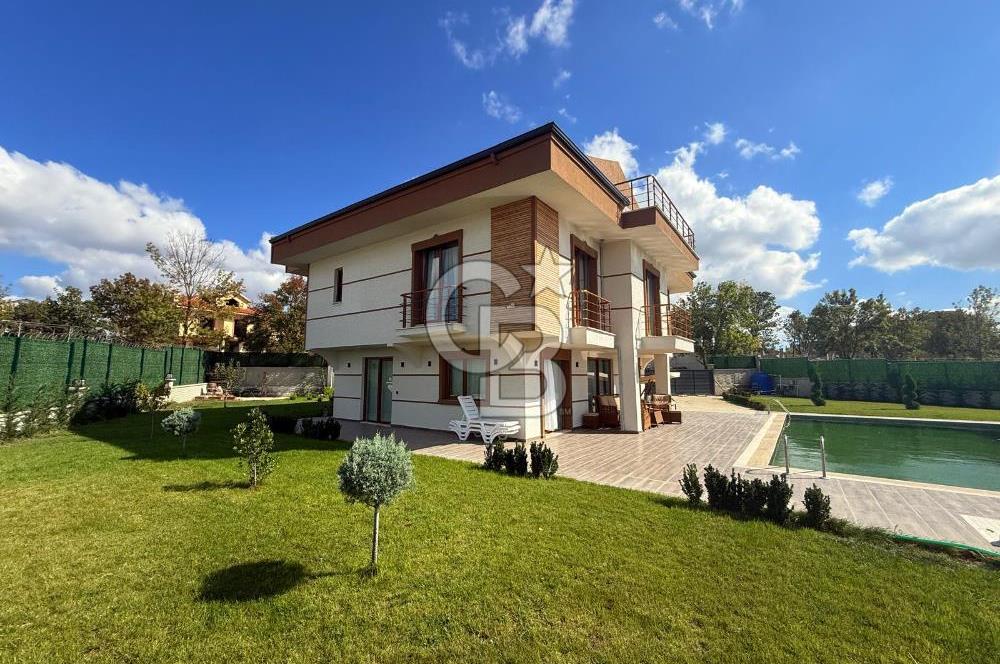 SİLİVRİ GÖL KONAKLARI'NDA MÜSTAKİL HAVUZLU SATILIK VİLLA