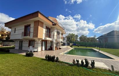 SİLİVRİ GÖL KONAKLARI'NDA MÜSTAKİL HAVUZLU SATILIK VİLLA