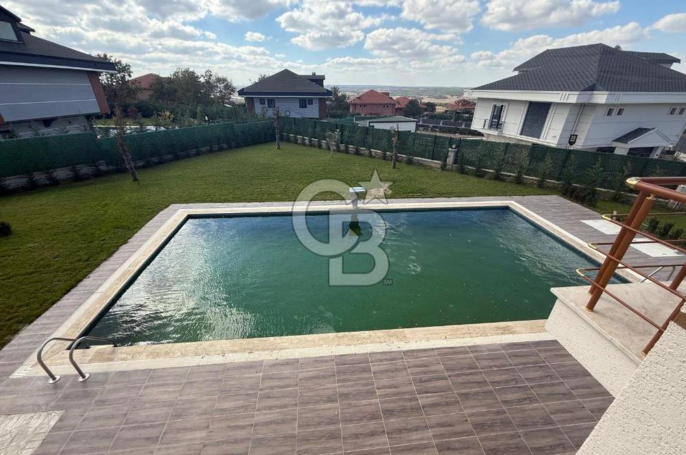 SİLİVRİ GÖL KONAKLARI'NDA MÜSTAKİL HAVUZLU SATILIK VİLLA