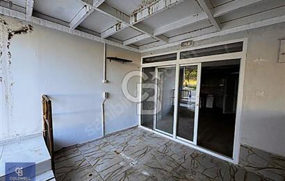 Denizle Komşu, Sıcak Yaz Akşamlarına Eşlik Eden Bir Yazlık