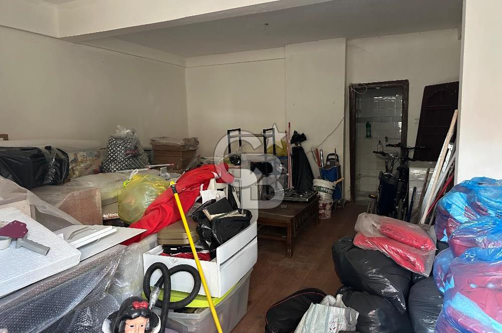 Avcılar’da Satılık Depolu Dükkan
