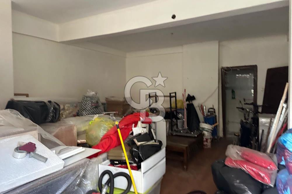Avcılar’da Satılık Depolu Dükkan