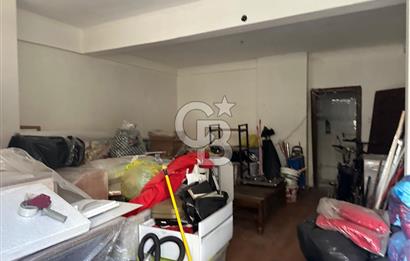 Avcılar’da Satılık Depolu Dükkan