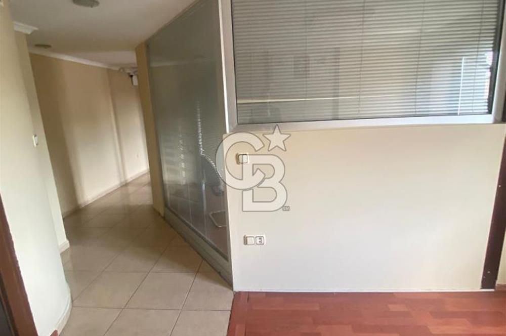 KIZILAY GAMA İŞ MERKEZİNDE 2+1 KİRALIK OFİS