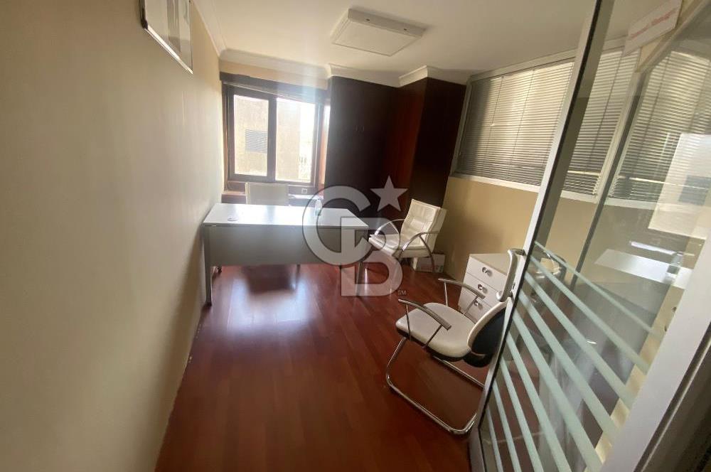 KIZILAY GAMA İŞ MERKEZİNDE 2+1 KİRALIK OFİS