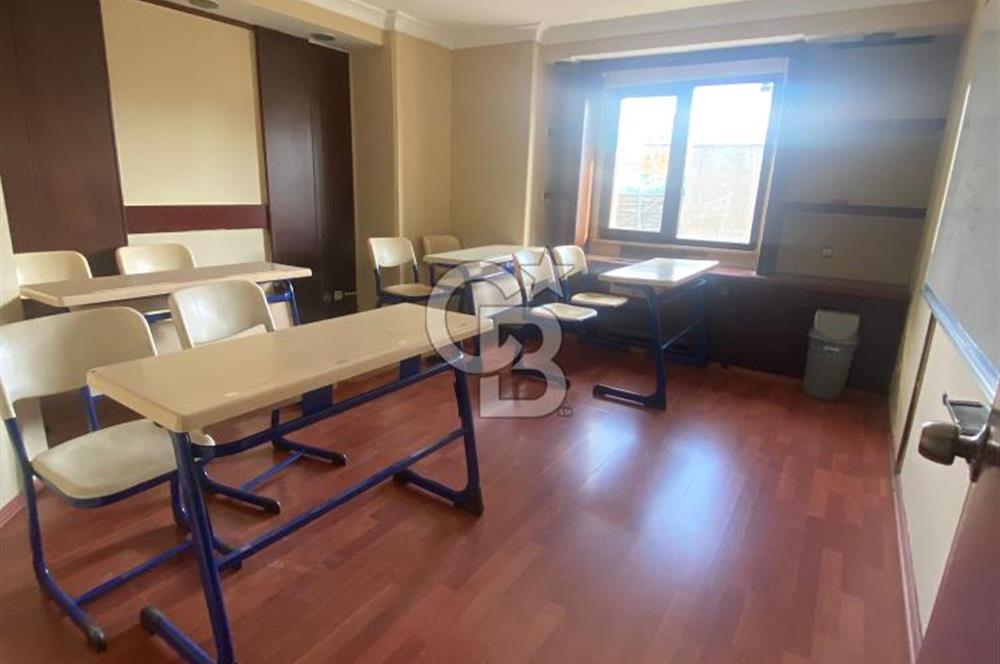 KIZILAY GAMA İŞ MERKEZİNDE 2+1 KİRALIK OFİS