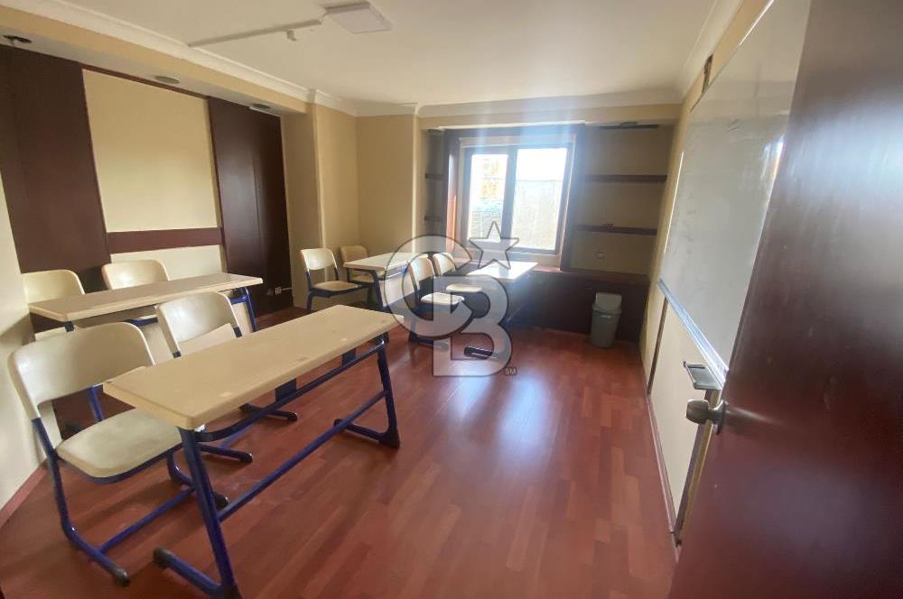 KIZILAY GAMA İŞ MERKEZİNDE 2+1 KİRALIK OFİS