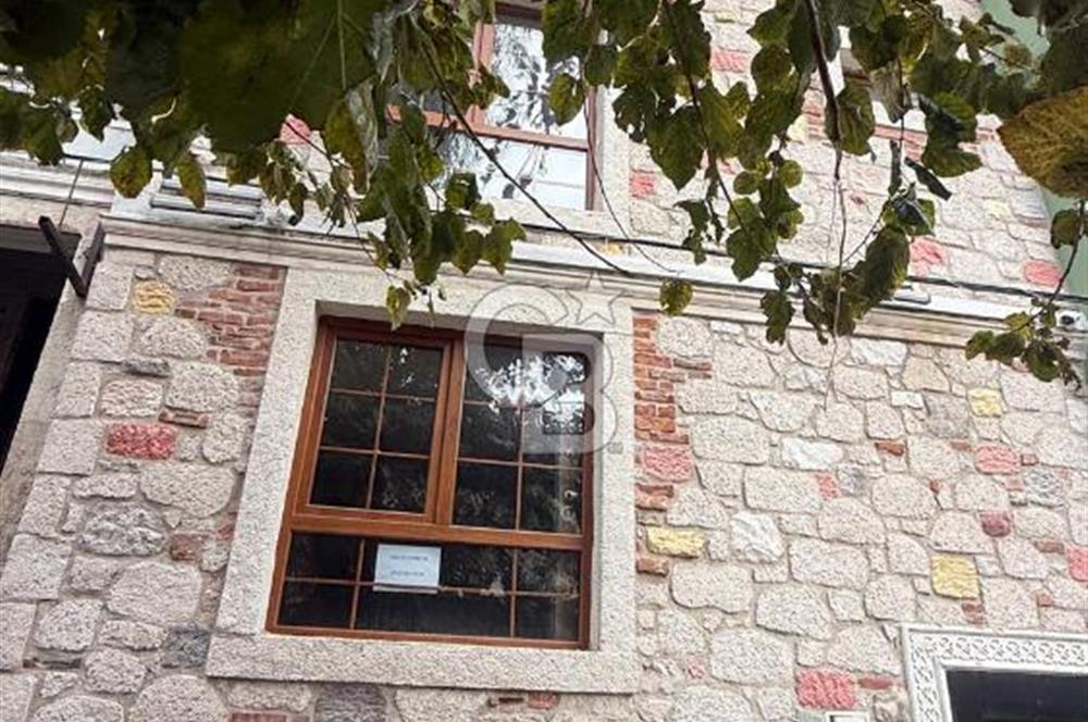 Basmane Metroya 1 Dakika – 4 Katlı Komple Kiralık Bina