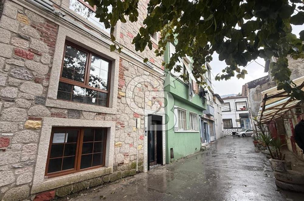 Basmane Metroya 1 Dakika – 4 Katlı Komple Kiralık Bina