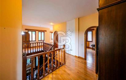 KARTAL DRAGOS'TA 1022 M2 ARSA İÇERİSİNDE SATILIK EMSALSİZ VİLLA