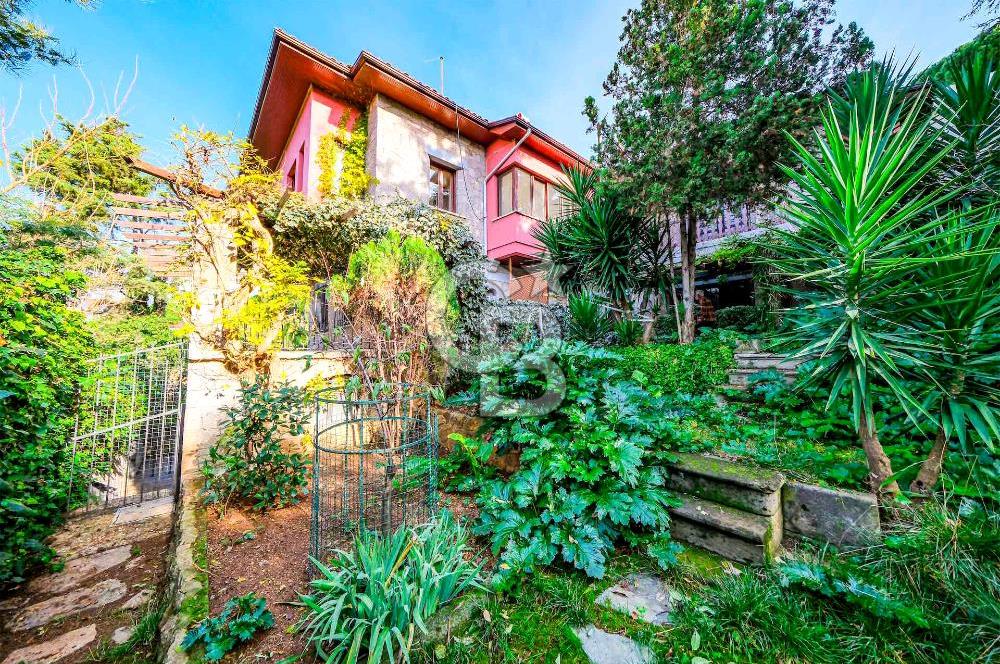 KARTAL DRAGOS'TA 1022 M2 ARSA İÇERİSİNDE SATILIK EMSALSİZ VİLLA