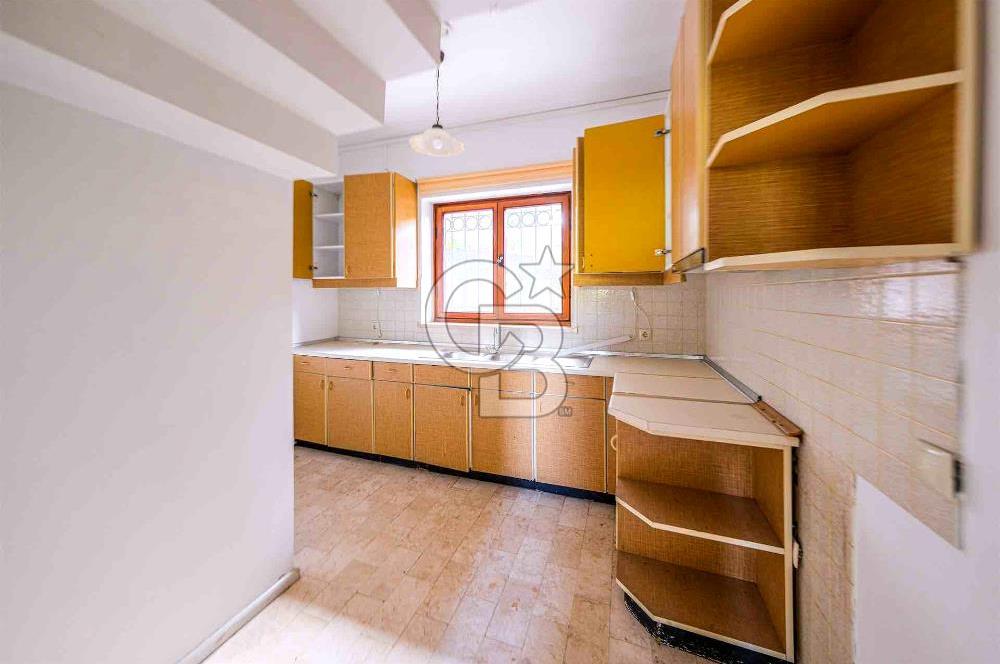 KARTAL DRAGOS'TA 1022 M2 ARSA İÇERİSİNDE SATILIK EMSALSİZ VİLLA