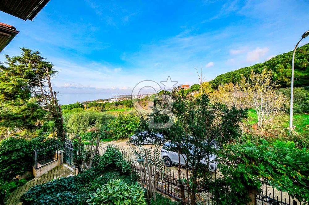 KARTAL DRAGOS'TA 1022 M2 ARSA İÇERİSİNDE SATILIK EMSALSİZ VİLLA