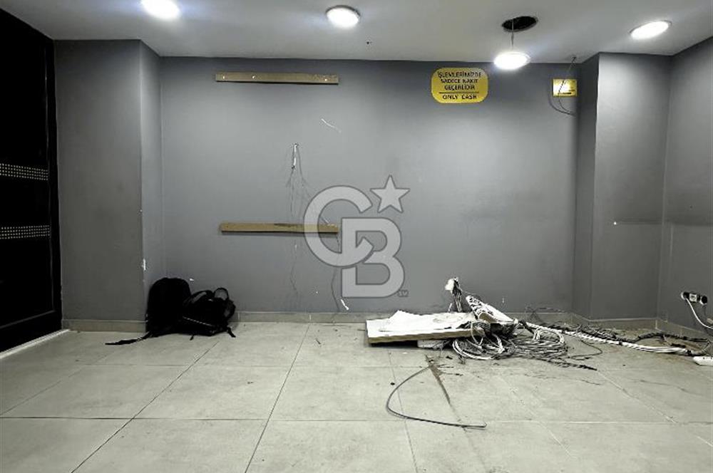 Kurtuluş'ta Yaya Trafiği Yüksek -80 m² 3 katlı Dükkan