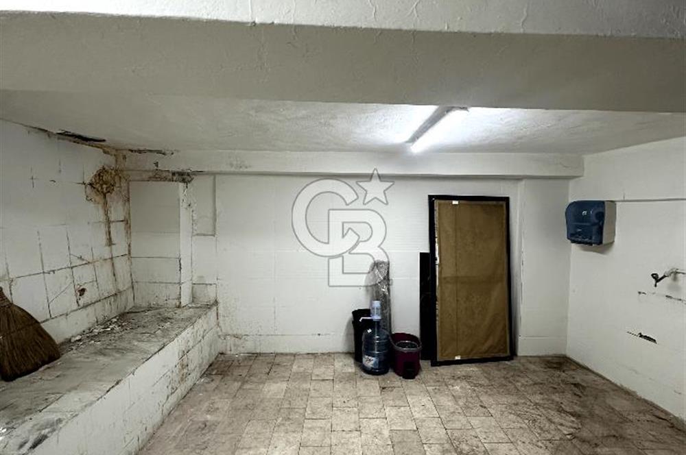 Kurtuluş'ta Yaya Trafiği Yüksek -80 m² 3 katlı Dükkan