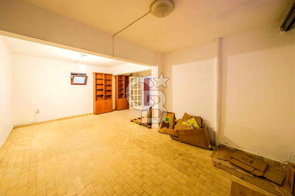 KARTAL DRAGOS'TA 1022 M2 ARSA İÇERİSİNDE SATILIK EMSALSİZ VİLLA