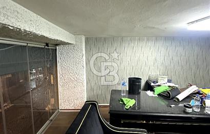 Kurtuluş'ta Yaya Trafiği Yüksek -80 m² 3 katlı Dükkan