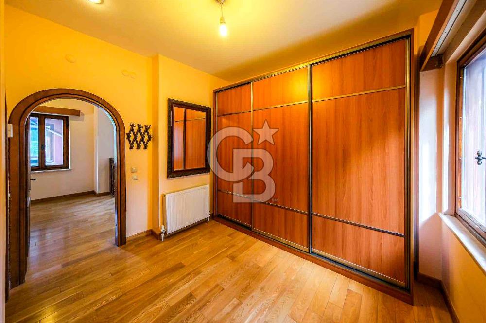 KARTAL DRAGOS'TA 1022 M2 ARSA İÇERİSİNDE SATILIK EMSALSİZ VİLLA