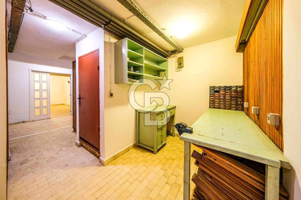 KARTAL DRAGOS'TA 1022 M2 ARSA İÇERİSİNDE SATILIK EMSALSİZ VİLLA