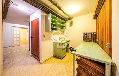 KARTAL DRAGOS'TA 1022 M2 ARSA İÇERİSİNDE SATILIK EMSALSİZ VİLLA