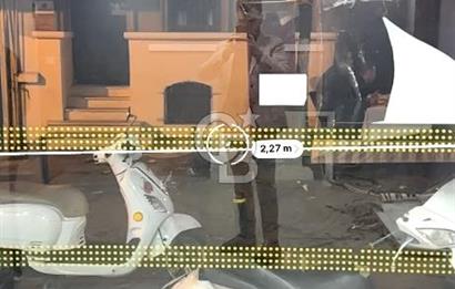 Kurtuluş'ta Yaya Trafiği Yüksek -80 m² 3 katlı Dükkan