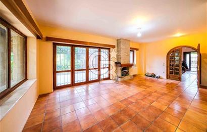 KARTAL DRAGOS'TA 1022 M2 ARSA İÇERİSİNDE SATILIK EMSALSİZ VİLLA