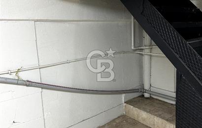 Kurtuluş'ta Yaya Trafiği Yüksek -80 m² 3 katlı Dükkan