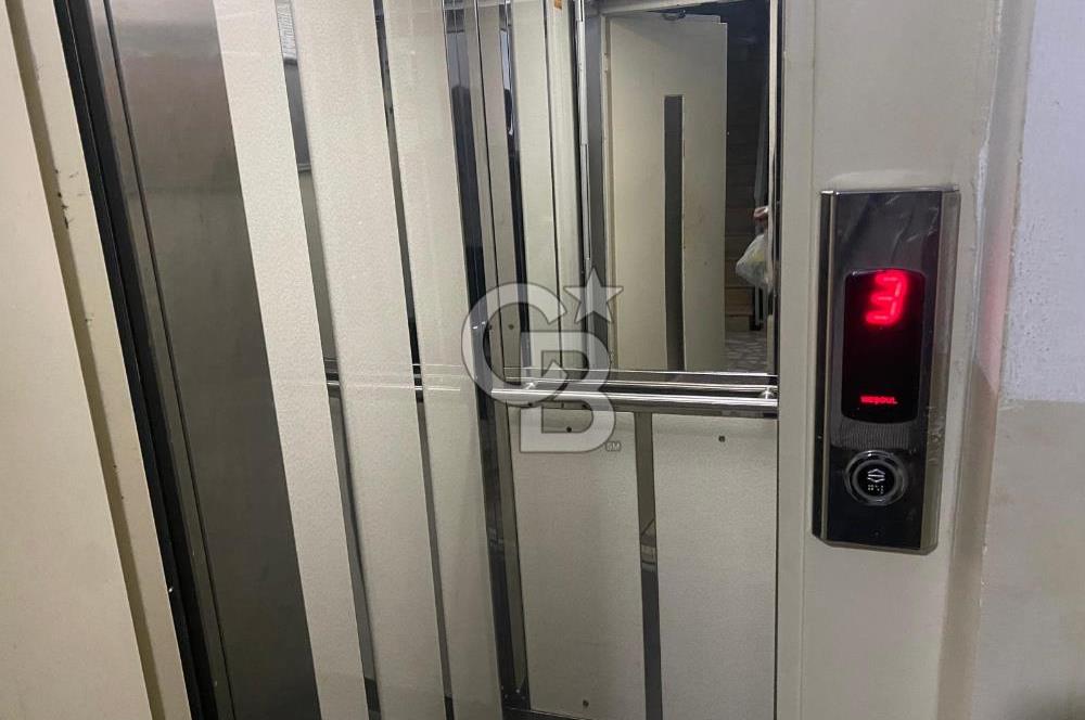 SARAYLAR CADDESİNDE MERKEZİ AMA SAKİN LOKASYON 3+1 DAİRE!