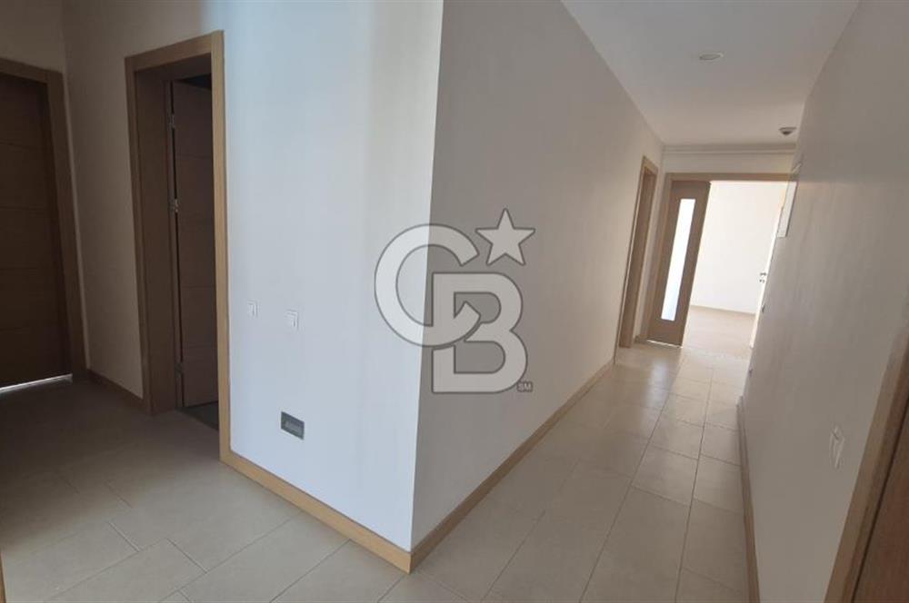 Oyak Buca 2.Etap 3 Cepheli, Havuz ve Park Manzaralı Kiralık 3+1