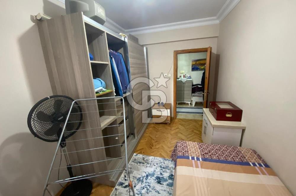 SARAYLAR CADDESİNDE MERKEZİ AMA SAKİN LOKASYON 3+1 DAİRE!