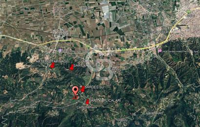 Salihli Çamurhamamında 28070 m² Altın Değerinde Satılık Tarla