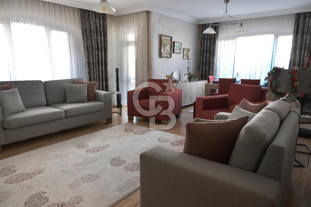 450.CADDE ÜZERİNDE 4+1 ÇİFT CEPHELİ SATILIK DAİRE