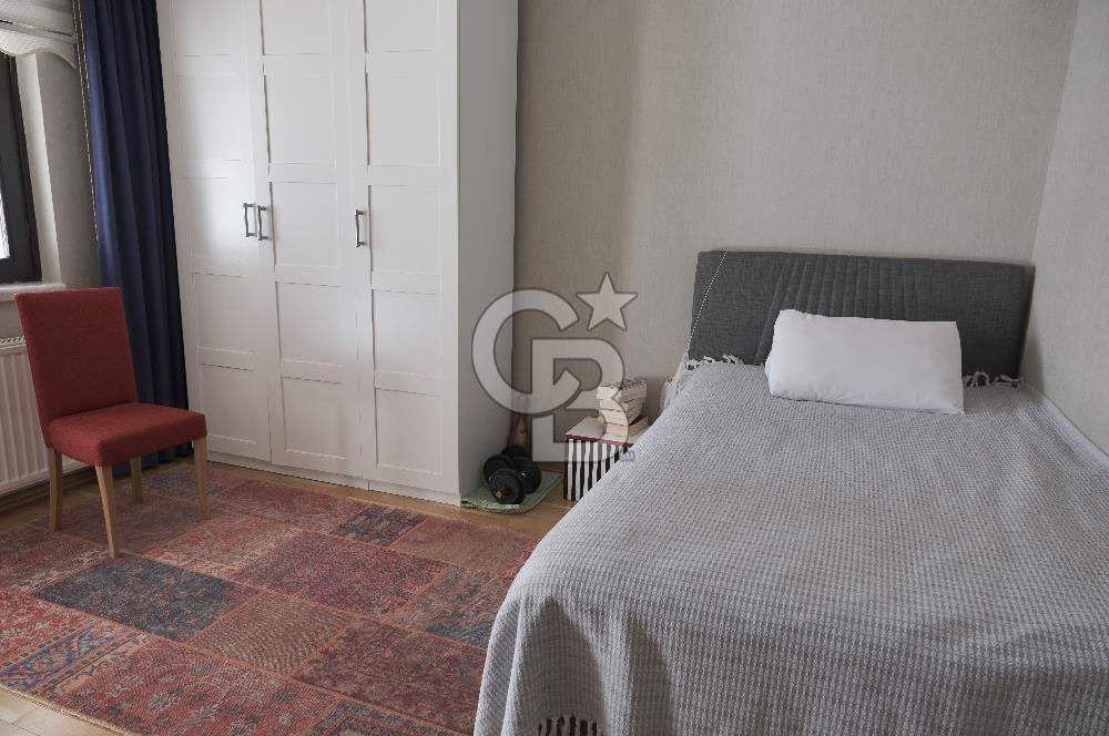 450.CADDE ÜZERİNDE 4+1 ÇİFT CEPHELİ SATILIK DAİRE