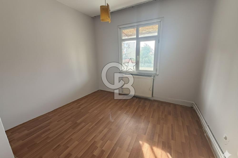 Nev Çarşı Karşısı Valide-i Atikte Ferah Manzaralı Daire 