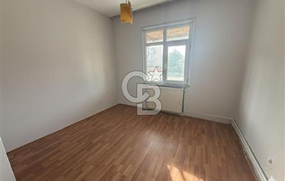 Nev Çarşı Karşısı Valide-i Atikte Ferah Manzaralı Daire 