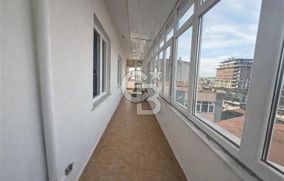 Nev Çarşı Karşısı Valide-i Atikte Ferah Manzaralı Daire 